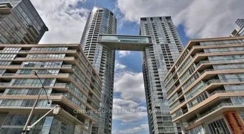 2308-15 Iceboat Terr, Toronto, ON, M5V4A5 | Card Image