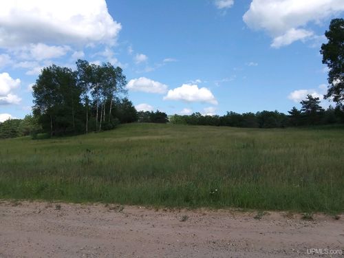 TBD Kimberly, Parcels 4 &Amp; 5 Road, Norway, MI, 49870 | Card Image