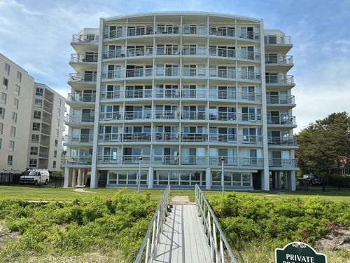 6f-221 E Grand Ave, Old Orchard Beach, ME, 04064-3055 | Card Image
