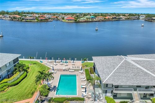211-721 W Elkcam Cir, Marco Island, FL, 34145-8204 | Card Image
