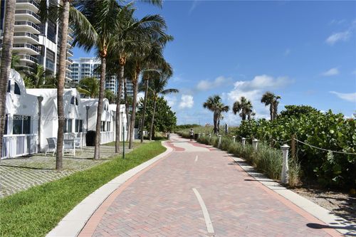 2106-6365 Collins Ave, Miami Beach, FL, 33141 | Card Image