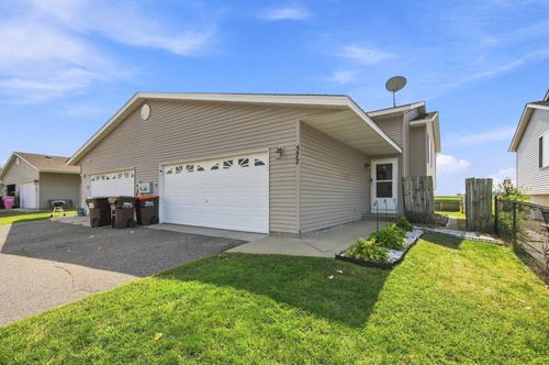 577 Kendall Dr, Hastings, MN, 55033-4025 | Card Image