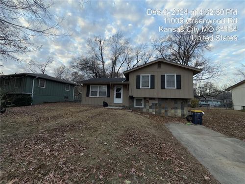 11006 Greenwood Road, Kansas City, MO, 64134 | Card Image