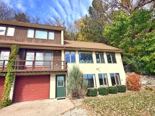117 Quarry St, Decorah, IA, 52101-1318 | Card Image