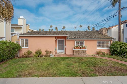 114 5th St, Seal Beach, CA, 90740-6114 | Card Image