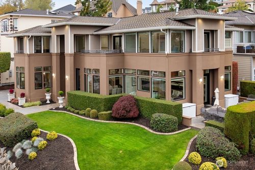 7404 117th Pl Se, Newcastle, WA, 98056-1758 | Card Image