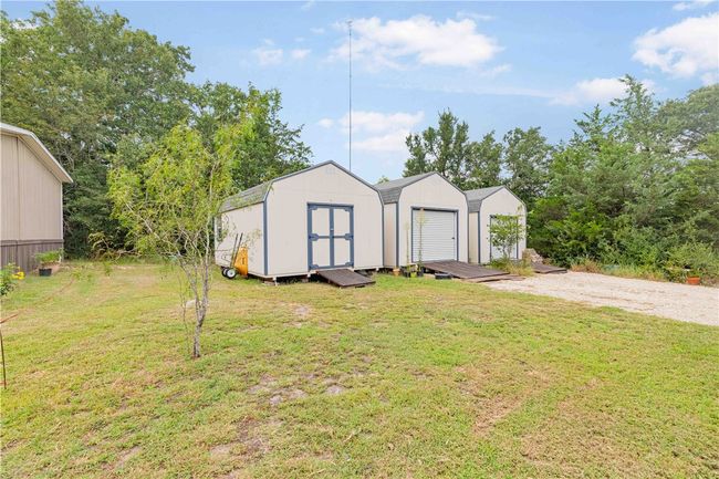 680 Mallard Dr, House other with 3 bedrooms, 2 bathrooms and null parking in Caldwell TX | Image 41