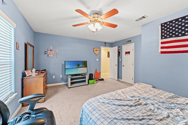 300 Walker St, House other with 3 bedrooms, 2 bathrooms and 1 parking in Smithville TX | Image 11