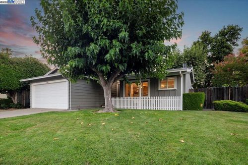 4151 Alvarado St, Pleasanton, CA, 94566-5603 | Card Image