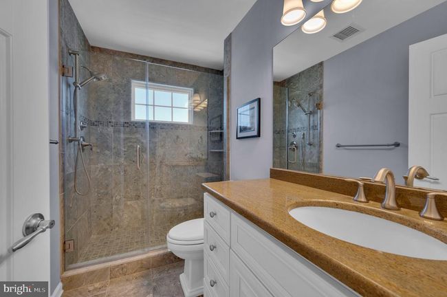 106 S Barnegat Ave, House other with 5 bedrooms, 2 bathrooms and null parking in Surf City NJ | Image 25