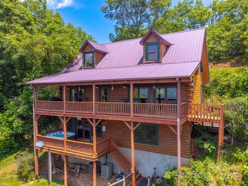 561 Signal Rdg, Sylva, NC, 28779 | Card Image