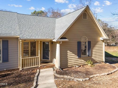 135 Boldleaf Ct, Cary, NC, 27513-3812 | Card Image