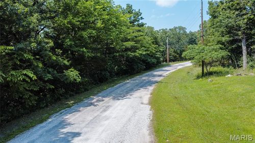 1119 Pawnee Dr, Cuba, MO, 65453-9614 | Card Image