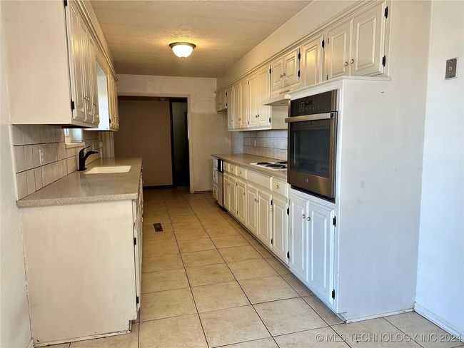 21950 County Road 3510, House other with 3 bedrooms, 2 bathrooms and null parking in Fitzhugh OK | Image 9