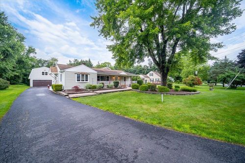64 Mountainview Rd, Fishkill, NY, 12524-3209 | Card Image