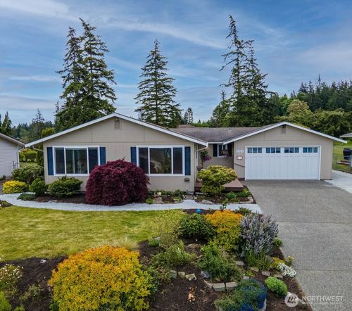 1068 Vista Del Monte St, Camano Island, WA, 98282-7237 | Card Image