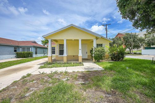901 10th St, West Palm Beach, FL, 33401-3207 | Card Image