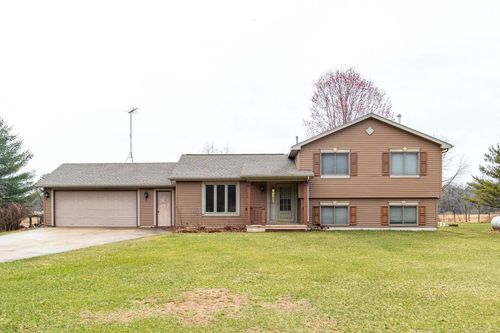 N6677 37th Avenue, BLOOMFIELD, WI, 54940 | Card Image