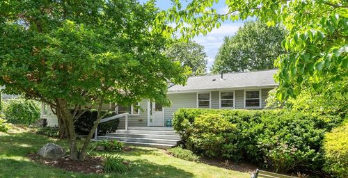26 Michigan Dr, Hudson, MA, 01749-3121 | Card Image