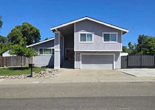 8697 Quail Oak Way, Orangevale, CA, 95662 | Card Image
