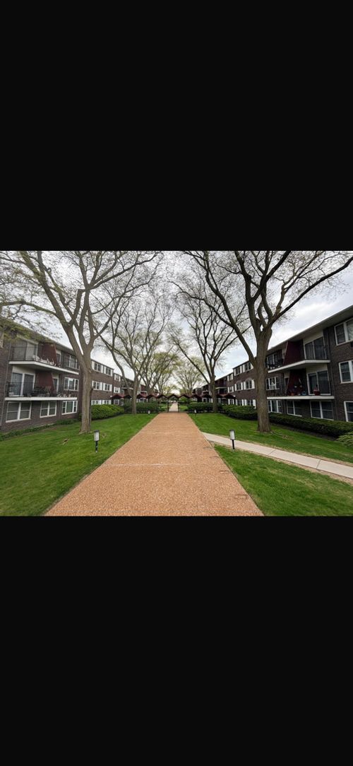 3bs-8710 Skokie Blvd, Skokie, IL, 60077-2284 | Card Image
