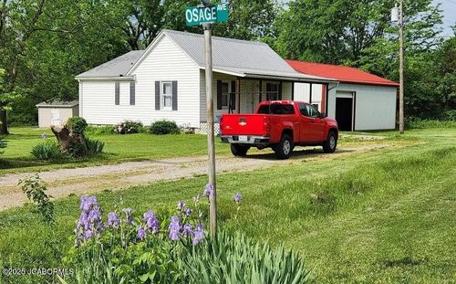 106 W Byrd St, TIPTON, MO, 65081 | Card Image