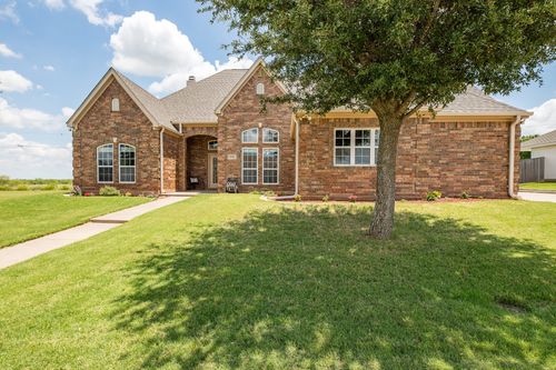 1004 Vineyard Ln, Henrietta, TX, 76365-2451 | Card Image