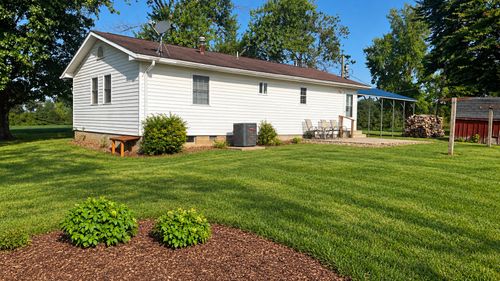 23934 Fitch Rd, Thompsonville, IL, 62890-3403 | Card Image