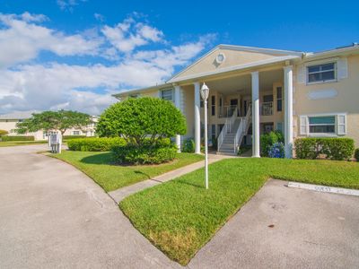 203 - 870 Lake Orchid Circle, Home with 2 bedrooms, 2 bathrooms and null parking in Vero Beach FL | Image 3