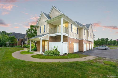 3040 Kneeland Cir, Howell, MI, 48843-4510 | Card Image
