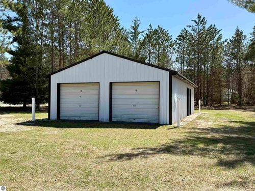 3044 S 29 Road, Cadillac, MI, 49601 | Card Image