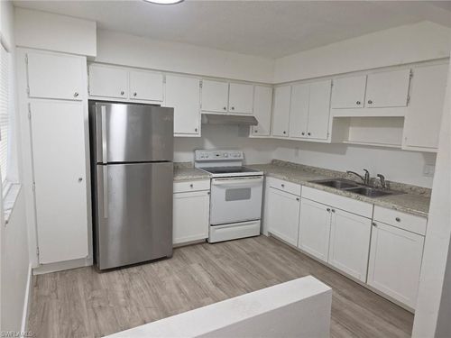 apt-8-2708 Broadway, FORT MYERS, FL, 33901-6151 | Card Image