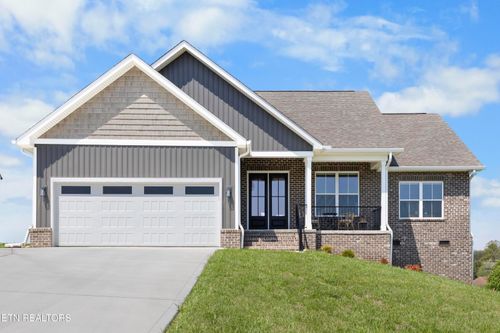 2718 Vista Meadows Ln, Sevierville, TN, 37876-2585 | Card Image
