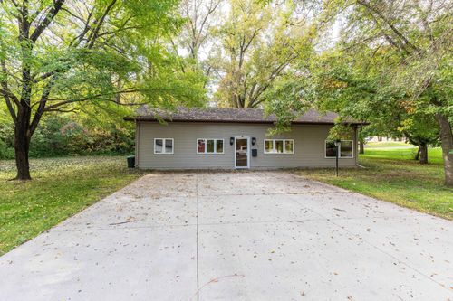 424 E Mill Ave, Pelican Rapids, MN, 56572 | Card Image