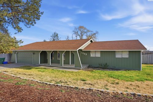 1409 S Olympia Pl, Kennewick, WA, 99337-4135 | Card Image