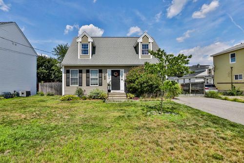 5 Acton St, Nashua, NH, 03060-4458 | Card Image