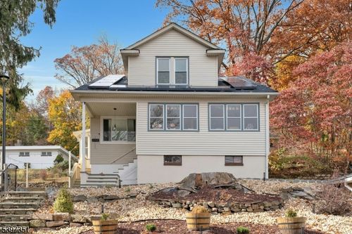 102 E Prospect St, Hawthorne, NJ, 07506-3539 | Card Image