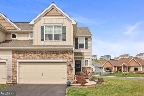 1654 Haralson Dr, MECHANICSBURG, PA, 17055-7101 | Card Image