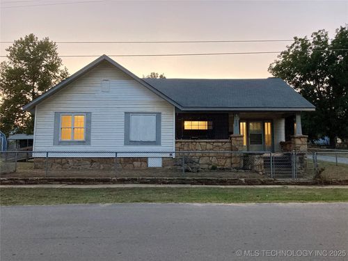 400 S Ohio Ave, Drumright, OK, 74030-4212 | Card Image