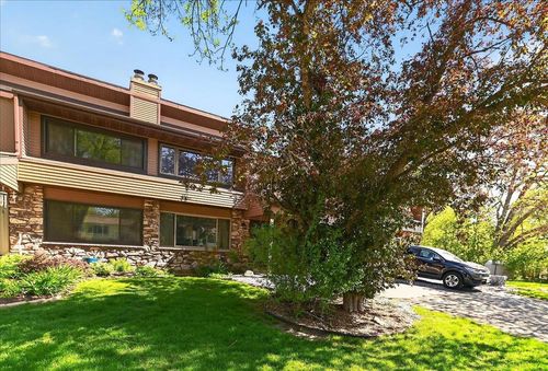 517 Knightsbridge Road, Waunakee, WI, 53597 | Card Image
