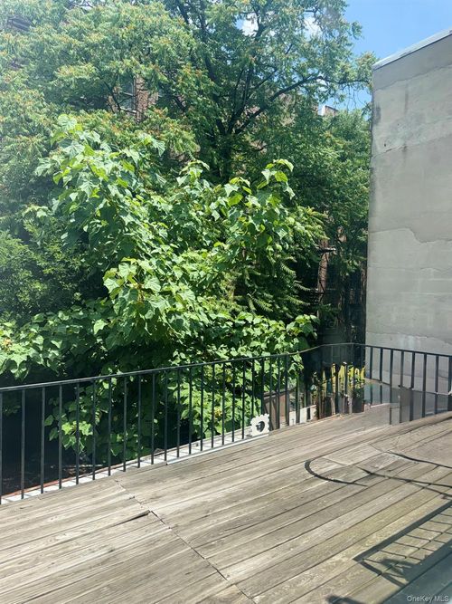 2nd-floor-387 W 152nd St, New York, NY, 10031 | Card Image