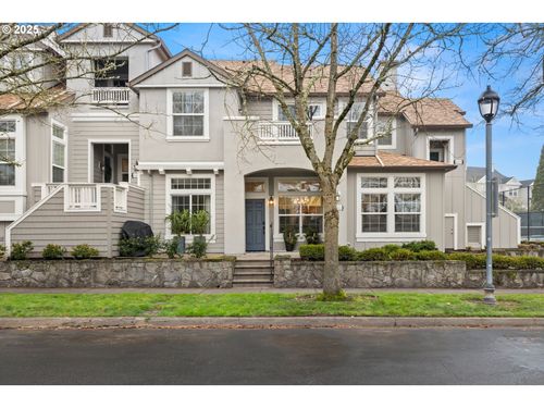 6585 Ne Brighton St, Hillsboro, OR, 97124-4500 | Card Image