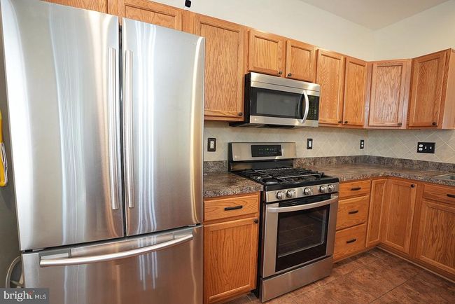 2102 E Oak Rd, Townhouse with 3 bedrooms, 2 bathrooms and null parking in VINELAND NJ | Image 25