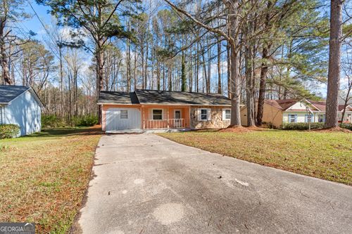 5295 Garvey Dr, Fairburn, GA, 30213-4209 | Card Image