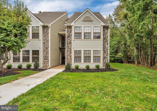 35 Chelmsford Ct, MARLTON, NJ, 08053-4236 | Card Image