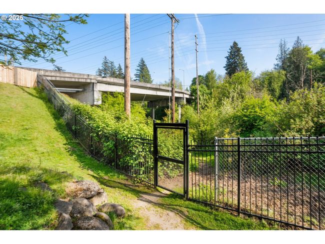 4540 Sw 11 Th St, Condo with 2 bedrooms, 2 bathrooms and 1 parking in Gresham OR | Image 23