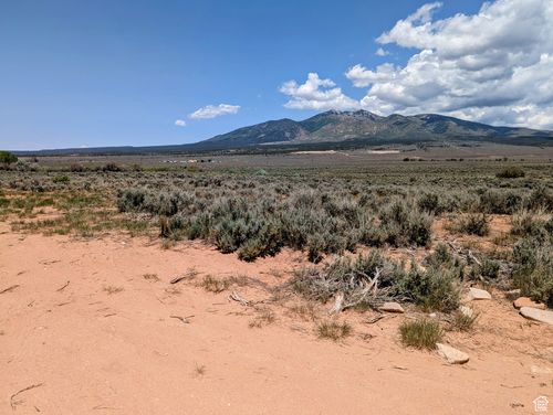 288 W Markle Rd, La Sal, UT, 84530 | Card Image