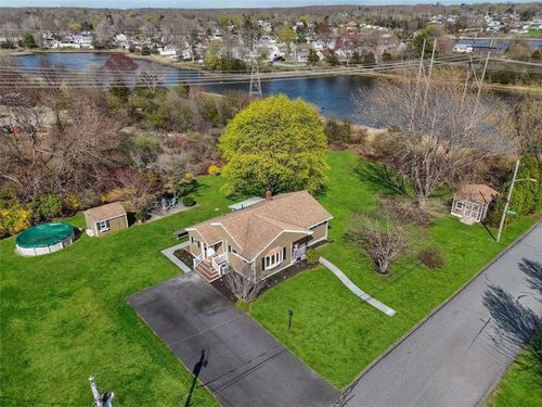 67 Montgomery Rd, Swansea, MA, 02777-3117 | Card Image