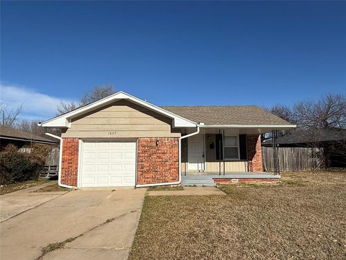 1825 Meyers Pl, Oklahoma City, OK, 73111-6231 | Card Image