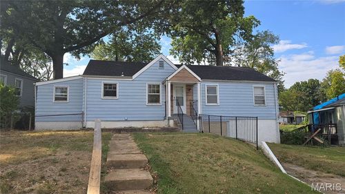 5717 Beldon Dr, Jennings, MO, 63136-2502 | Card Image